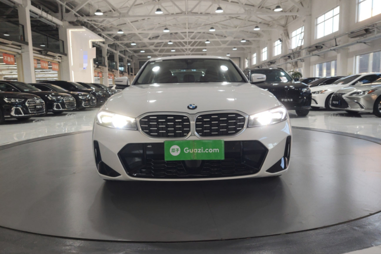 宝马3系 2025款 325Li M运动套装车身外观2