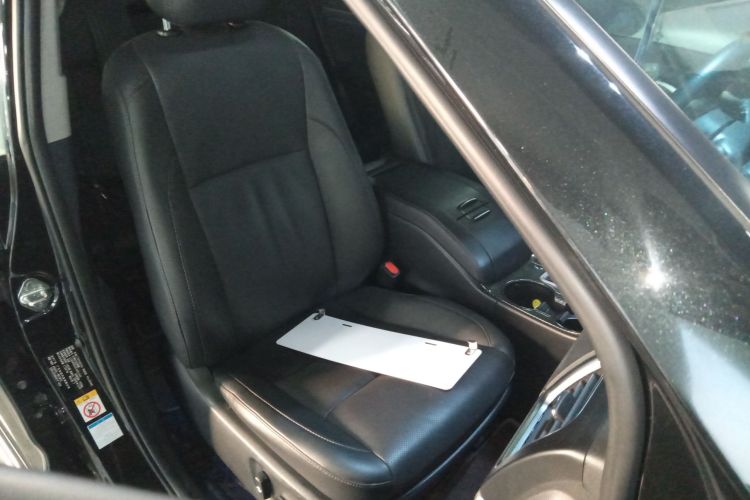 丰田 汉兰达 2018款 2.0T 四驱豪华版 7座 国VI局部细节41